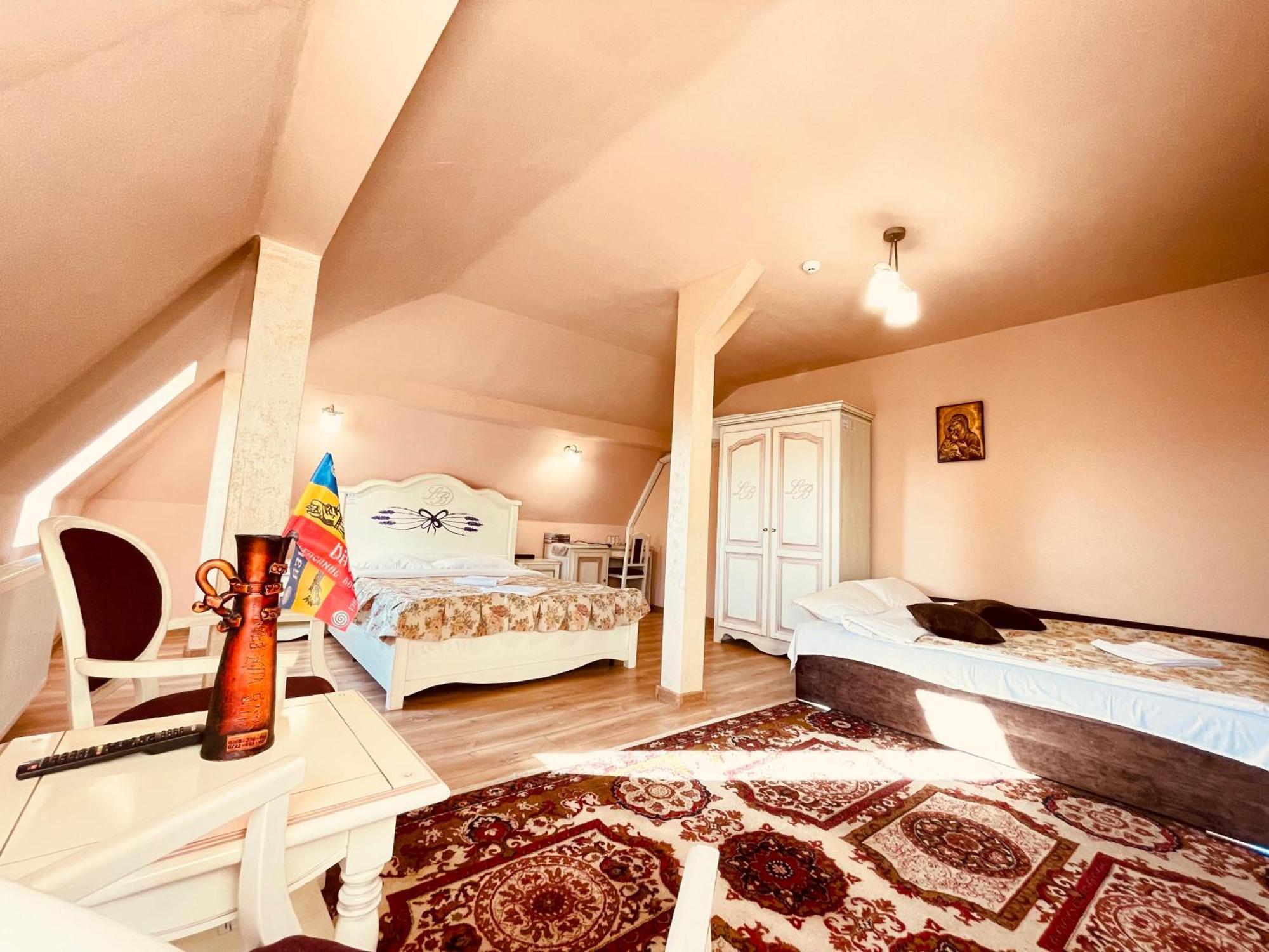 Leaganul Bucovinei Guest House Suceava Chambre photo